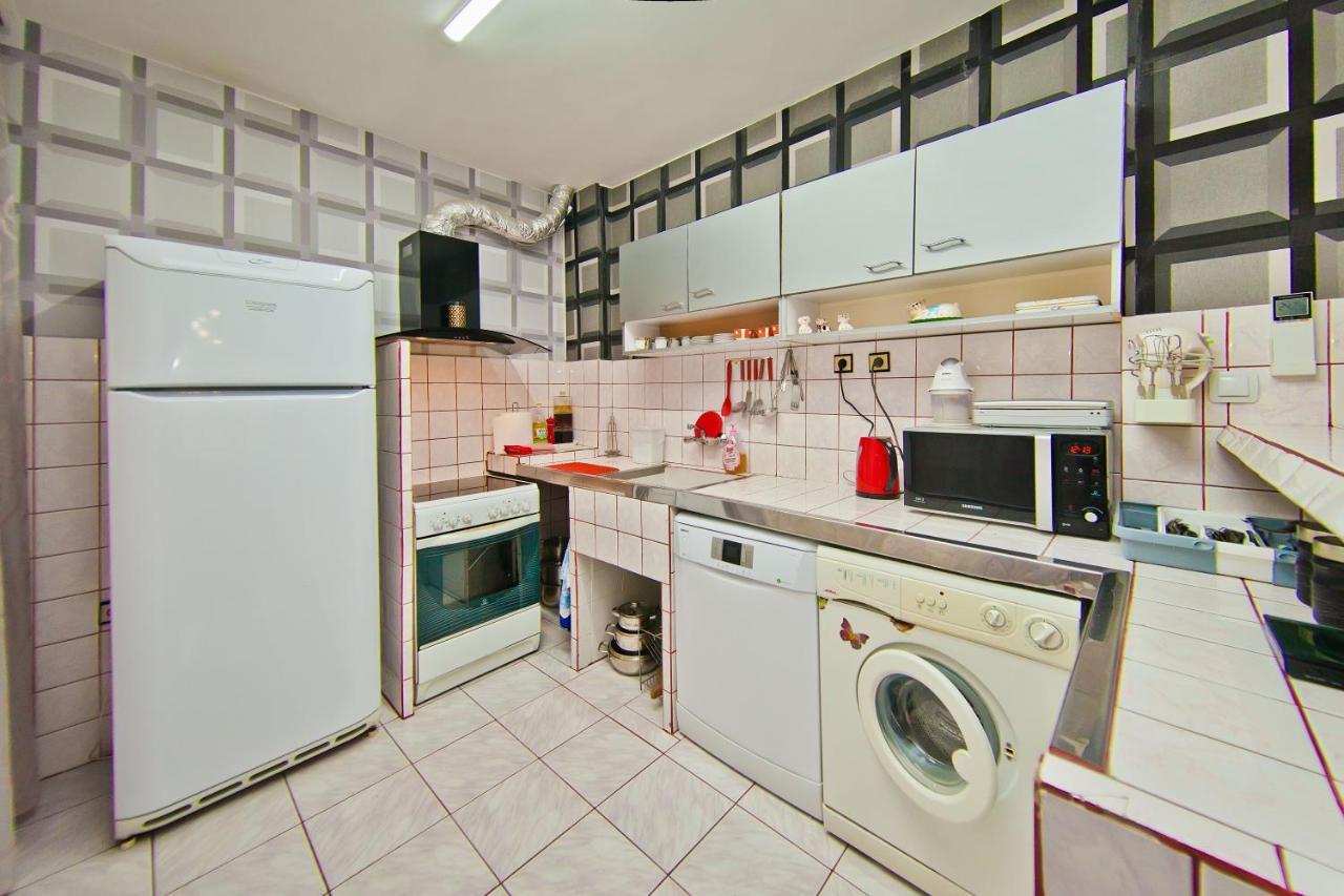 Perla 2-Bdrm In The Heart Of The City Varna Extérieur photo