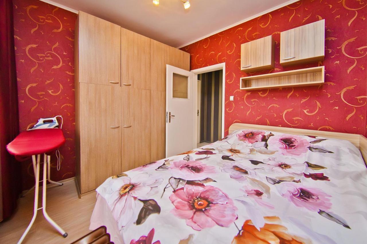 Perla 2-Bdrm In The Heart Of The City Varna Extérieur photo
