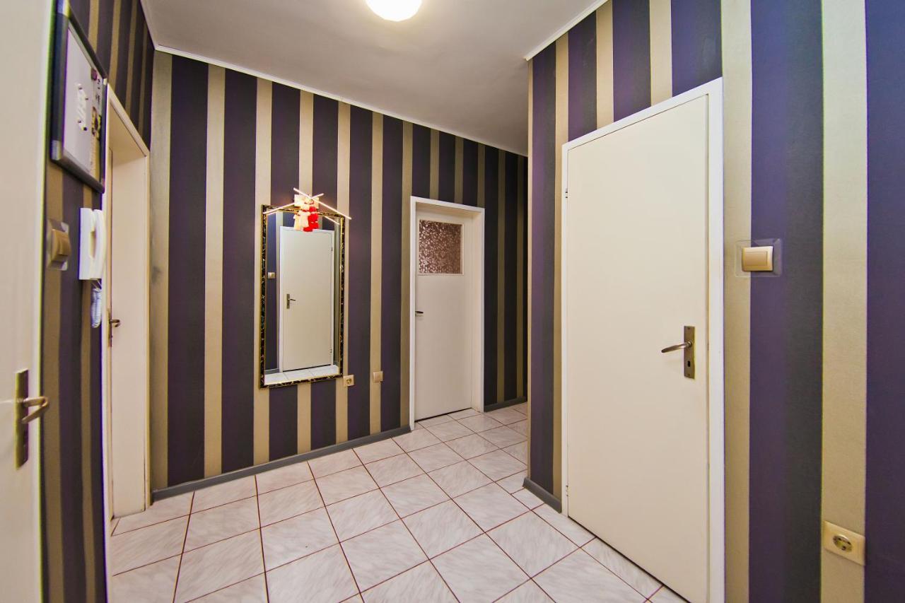 Perla 2-Bdrm In The Heart Of The City Varna Extérieur photo